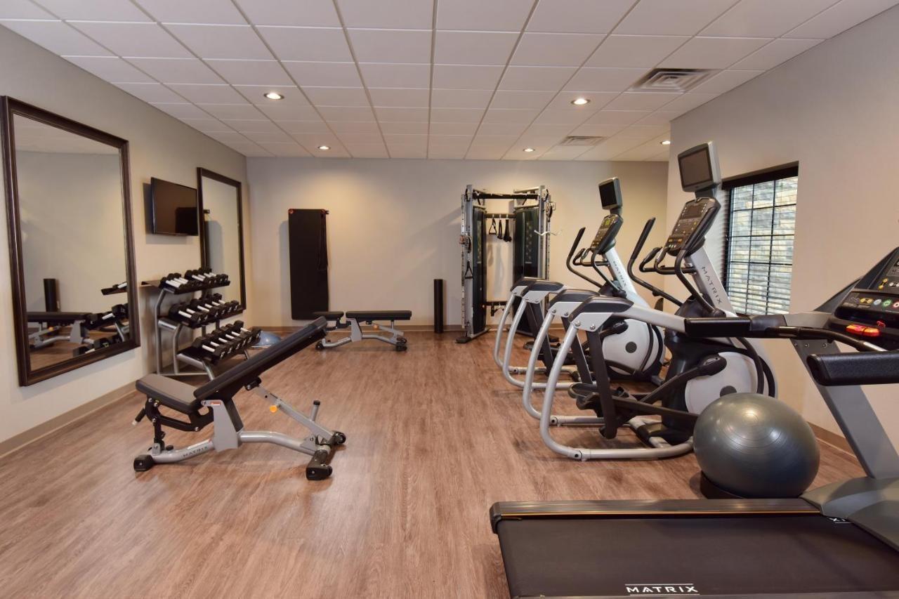 Staybridge - Wisconsin Dells - Delton By Ihg Hotel